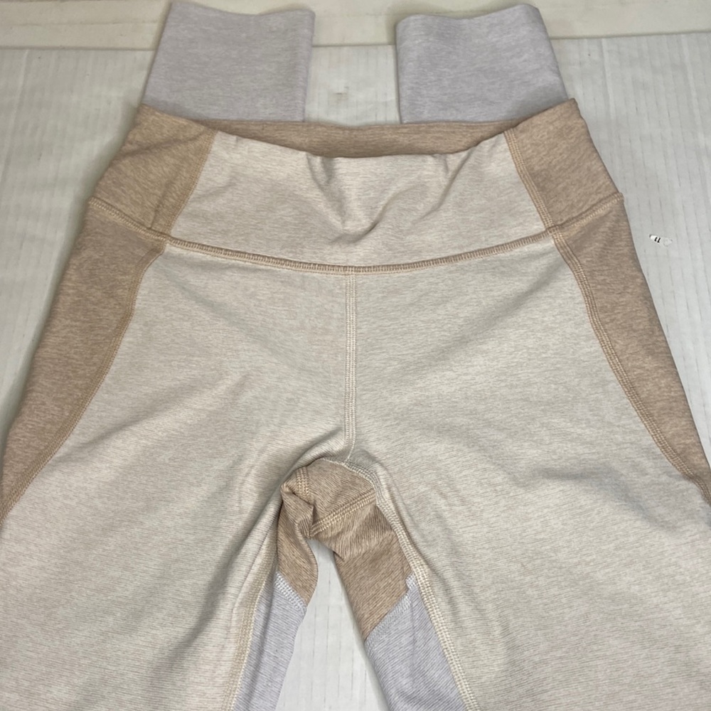 Outdoor voices leggings